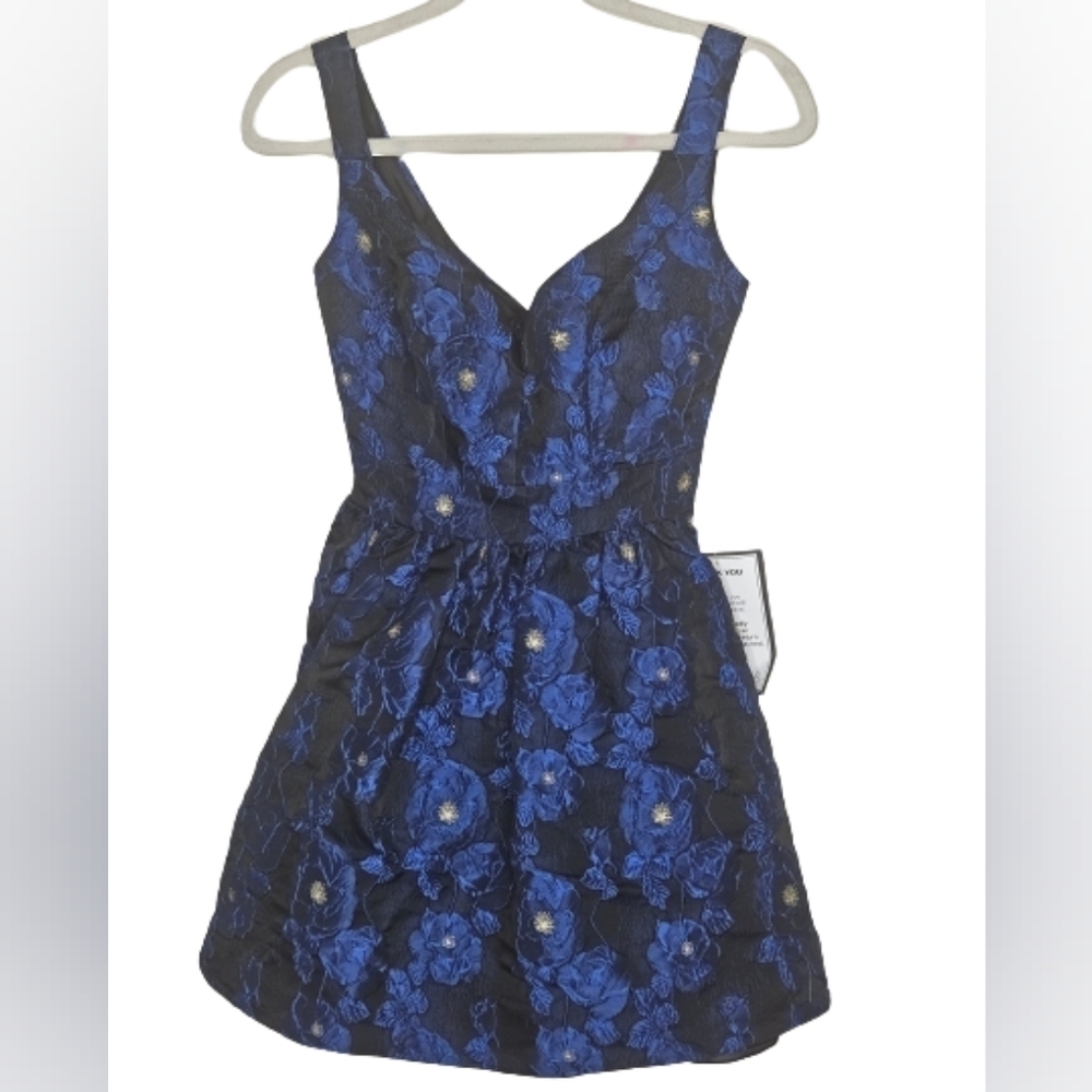 B. Darlin Core Social Dress NWT